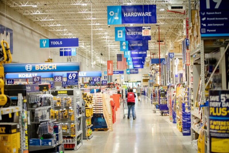 lowes vs home depot